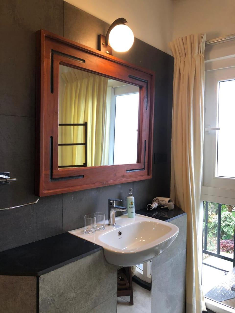 Suriya Guest Hotel Nuwara Eliya Exterior foto