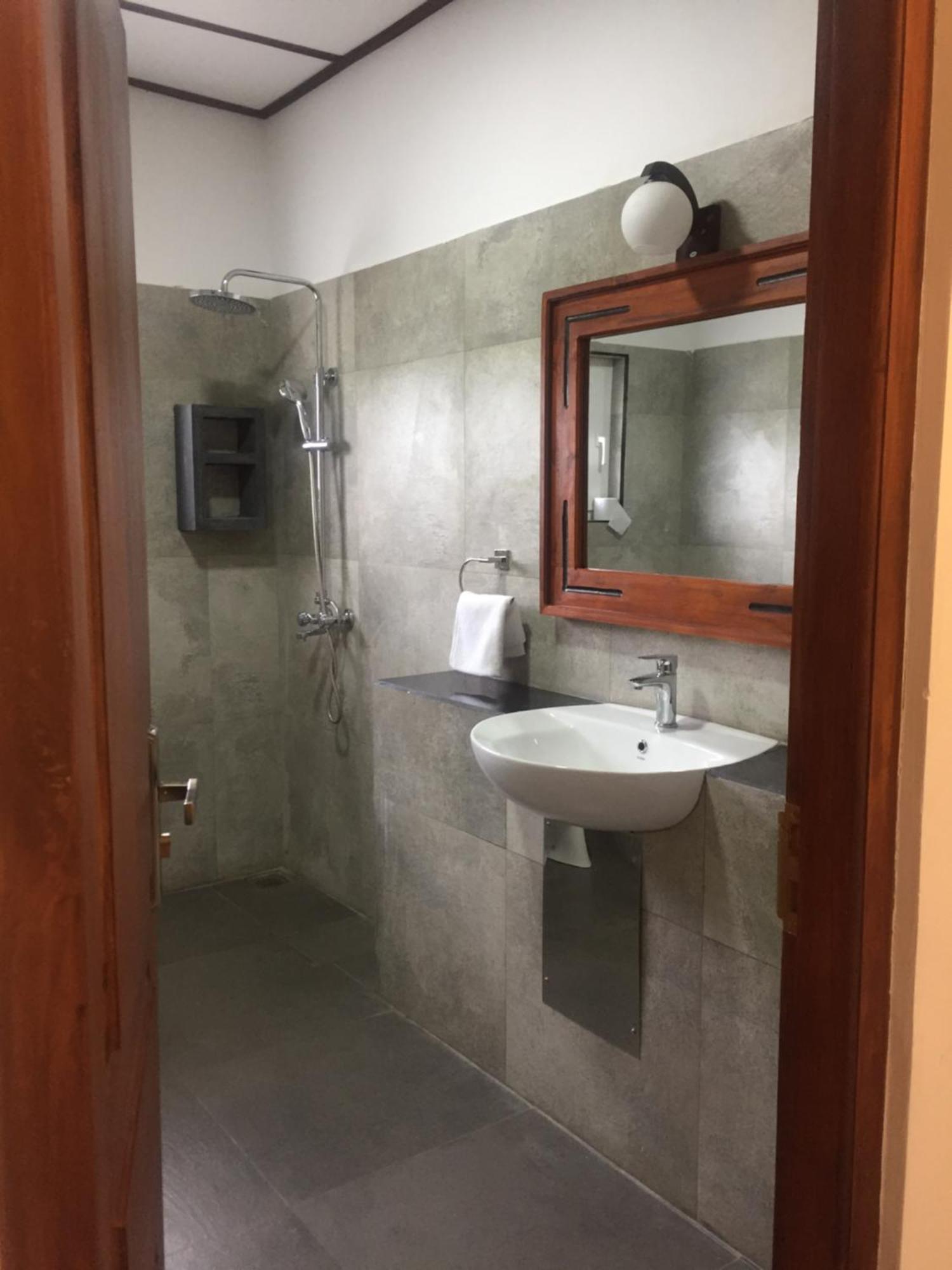 Suriya Guest Hotel Nuwara Eliya Exterior foto